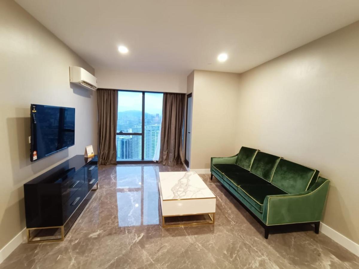 Platinum Suite 2 New Kl Cbd New Luxury Condo With Best Infinity View To Klcc Twin Towers Pool Kuala Lumpur Kültér fotó