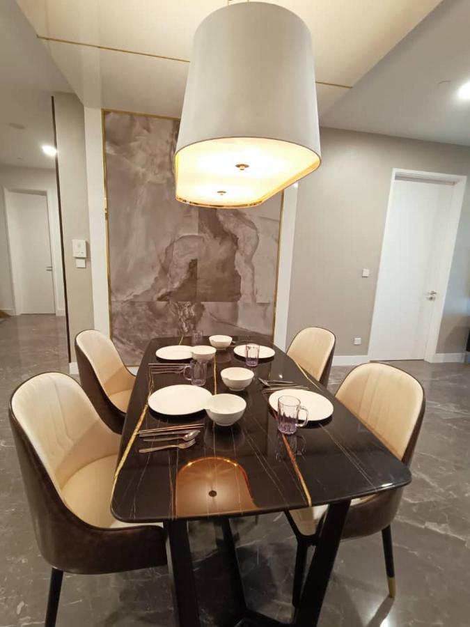 Platinum Suite 2 New Kl Cbd New Luxury Condo With Best Infinity View To Klcc Twin Towers Pool Kuala Lumpur Kültér fotó